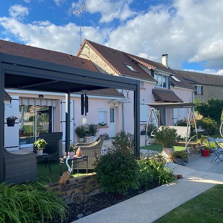 Une Parenthese Fleurie La Heuniere Exterior foto